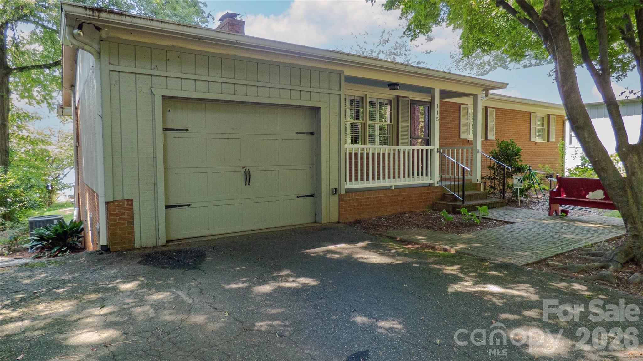 115 Rainbow Lane Property Photo 2