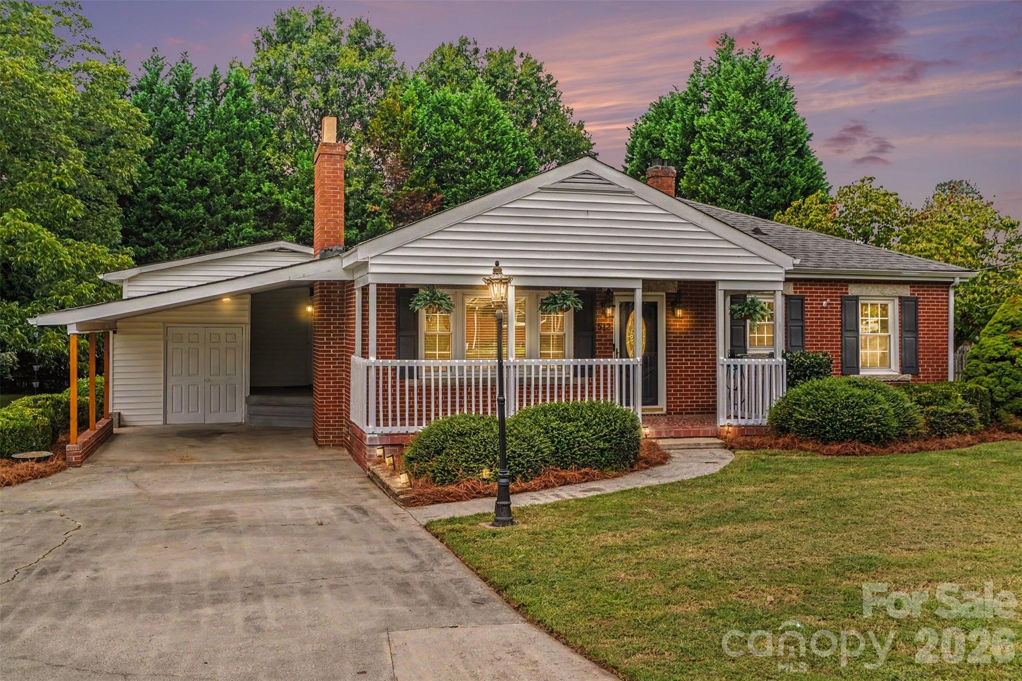 512 Brotherhood Street Property Photo 1