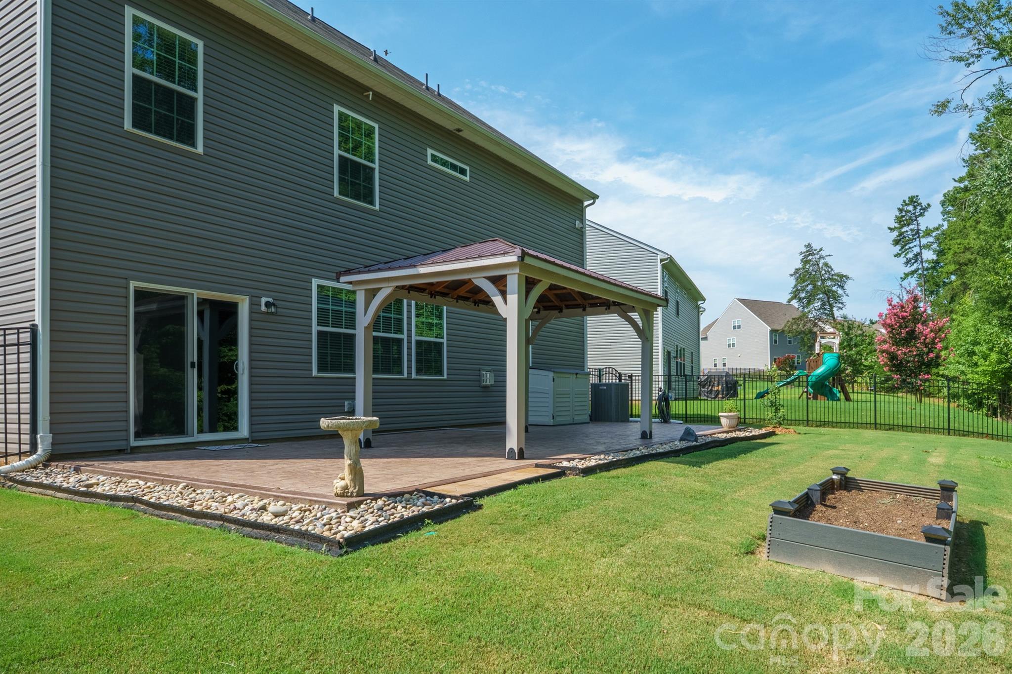 111 Lambeth Loop Property Photo 4