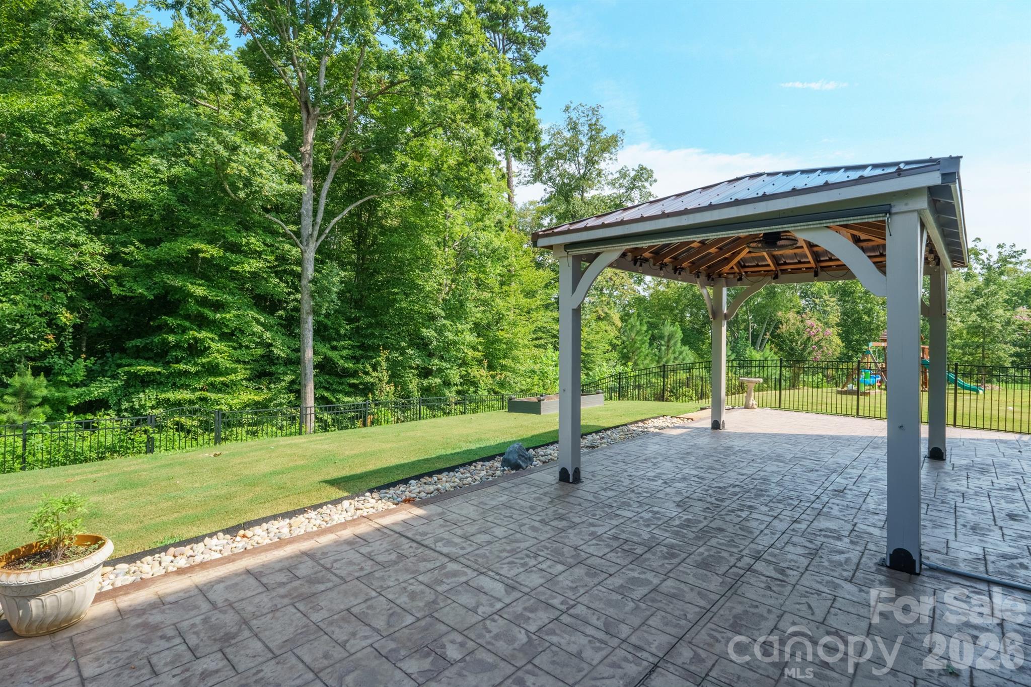 111 Lambeth Loop Property Photo 6