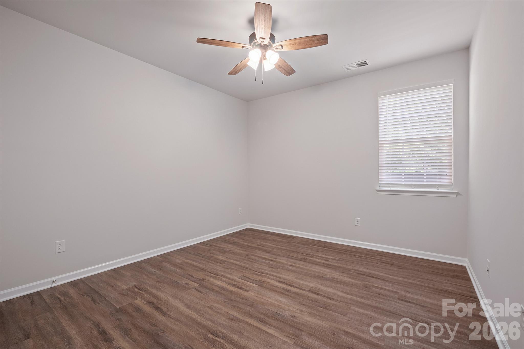 111 Lambeth Loop Property Photo 23