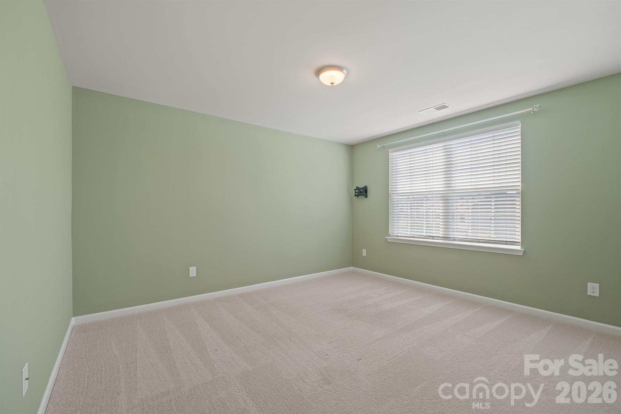111 Lambeth Loop Property Photo 32