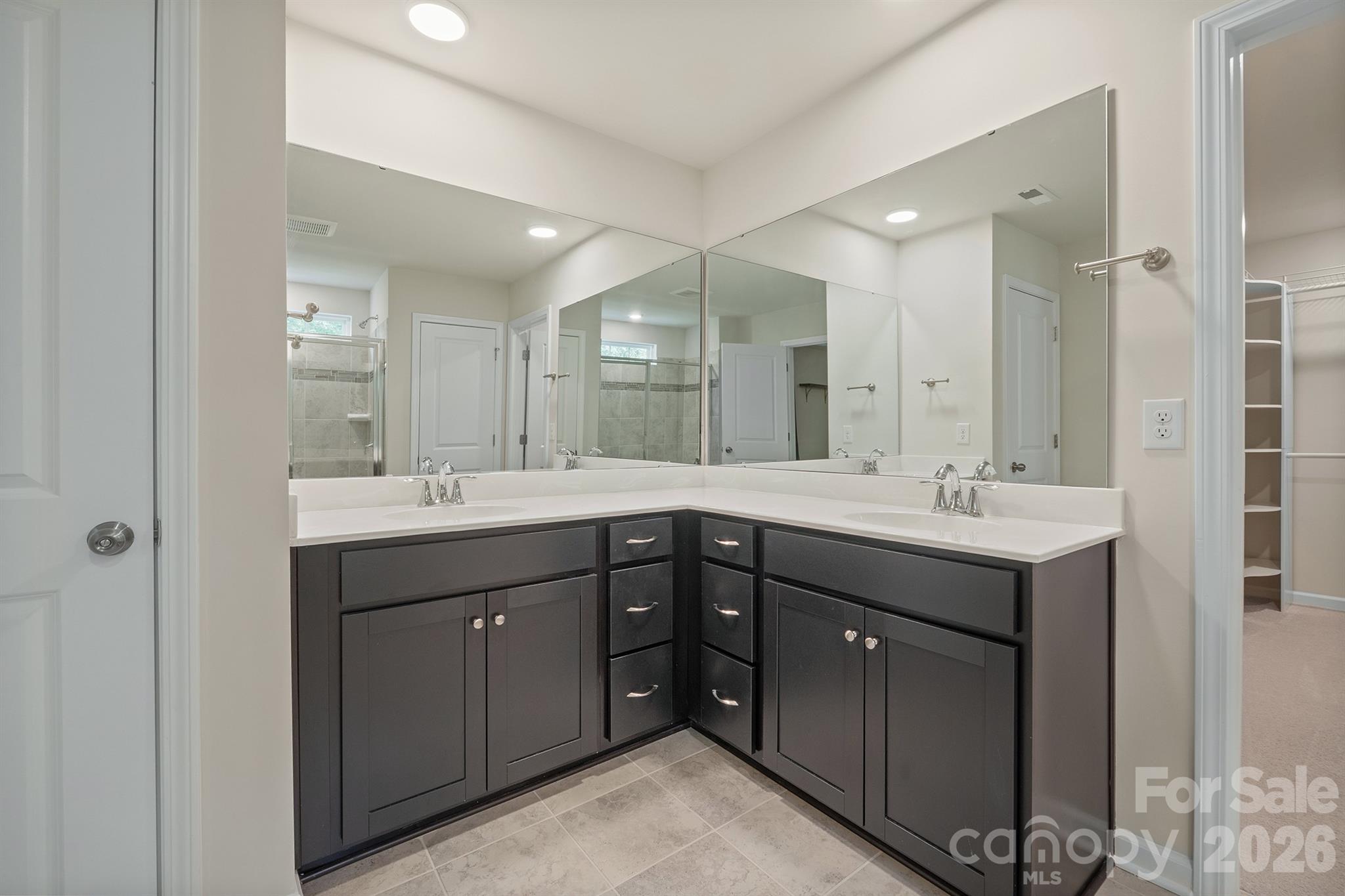 111 Lambeth Loop Property Photo 39