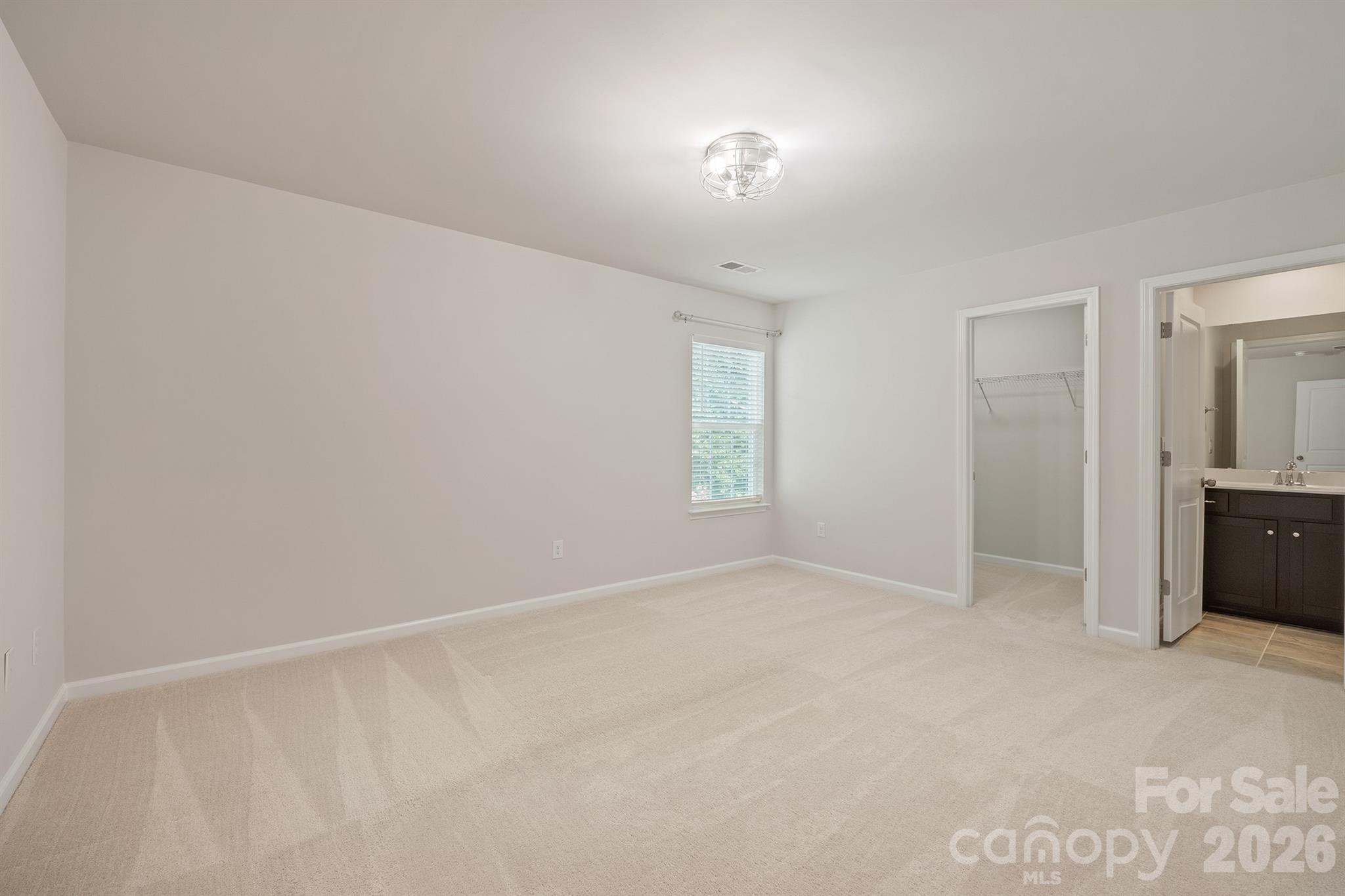 111 Lambeth Loop Property Photo 42