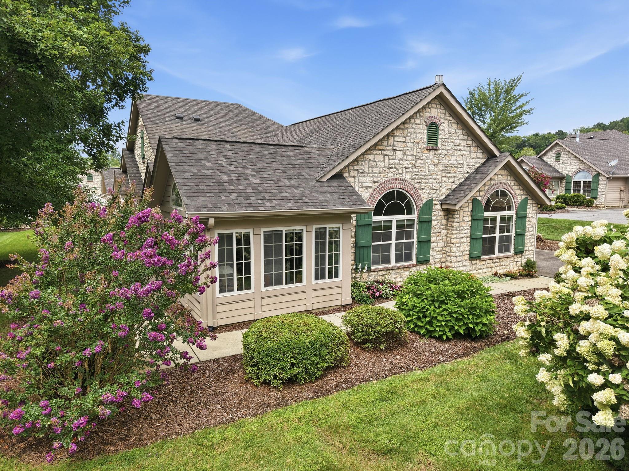 100 Mountain Meadow Circle Property Photo 1