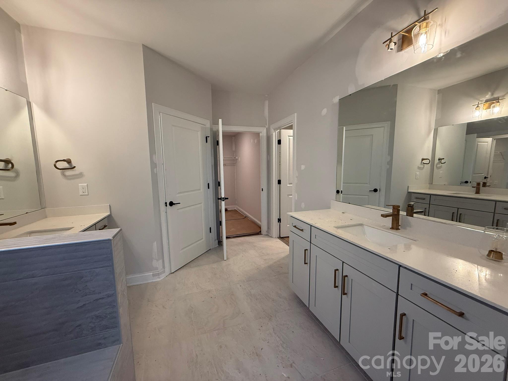 4494 Blue Mound Court Property Photo 16