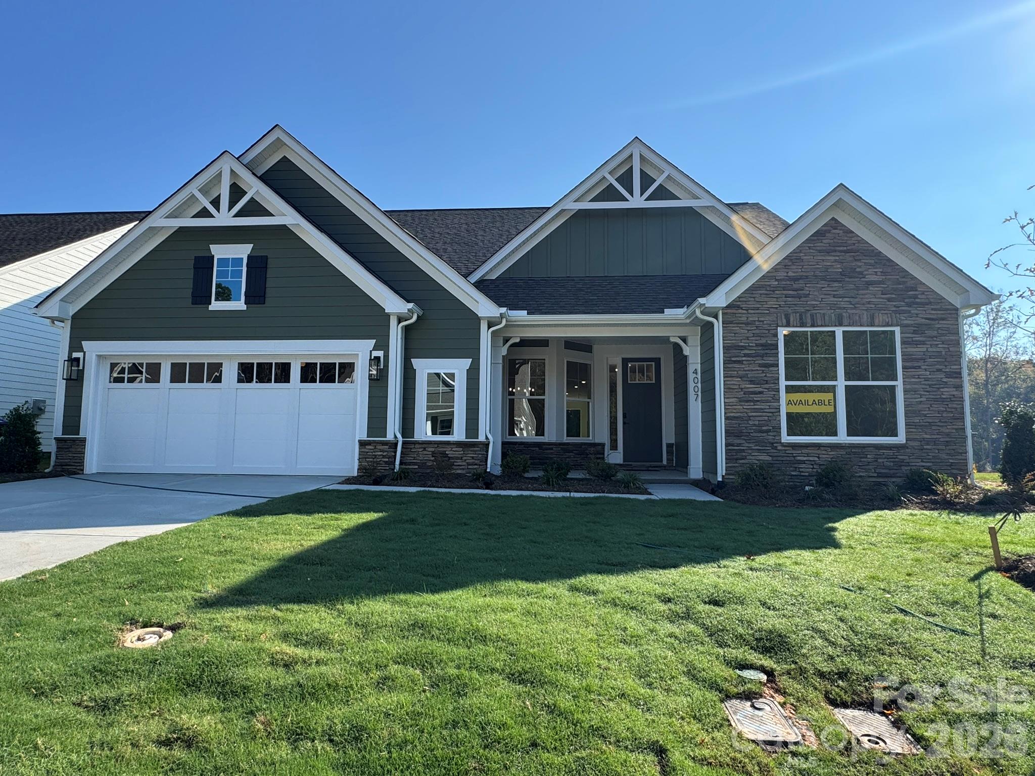 4007 Cedar Falls Drive Property Photo 1