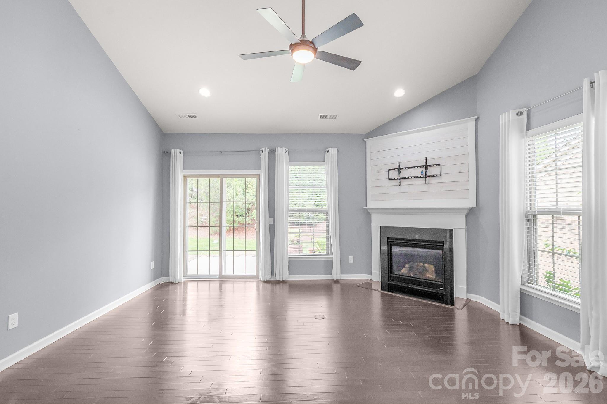 3179 Hartson Pointe Drive Property Photo 15