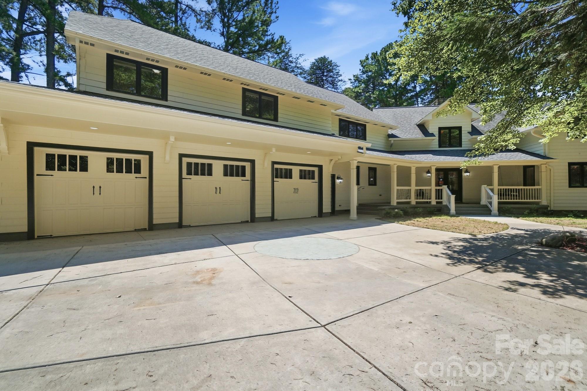 9265 Belle Pines Court Property Photo 9