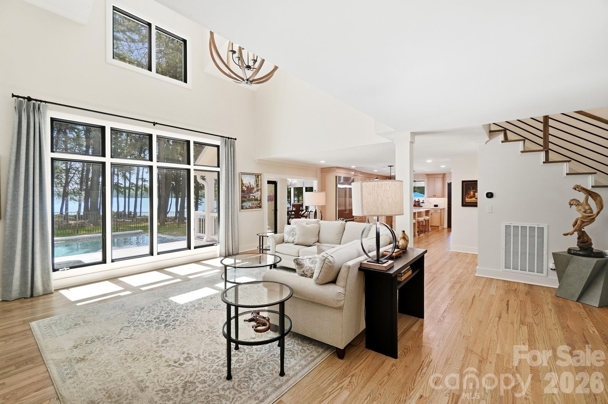 9265 Belle Pines Court Property Photo 12