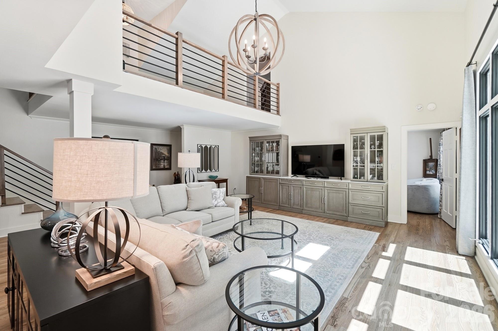 9265 Belle Pines Court Property Photo 13