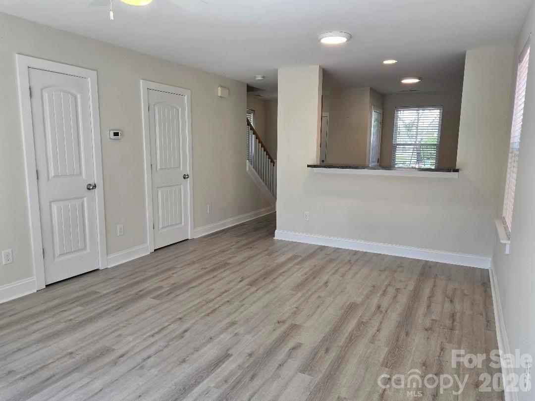 15947 Rose Glenn Lane Property Photo 5