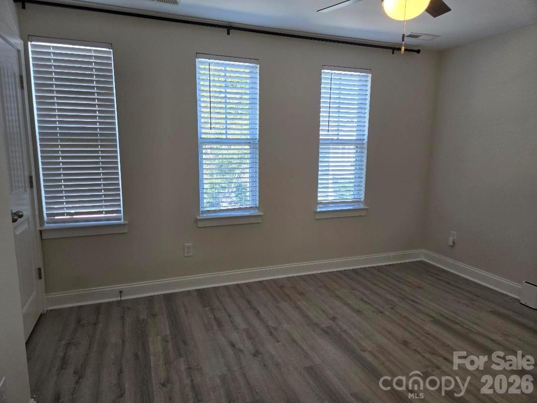 15947 Rose Glenn Lane Property Photo 7