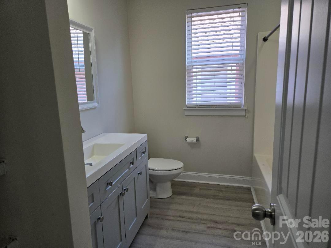15947 Rose Glenn Lane Property Photo 9