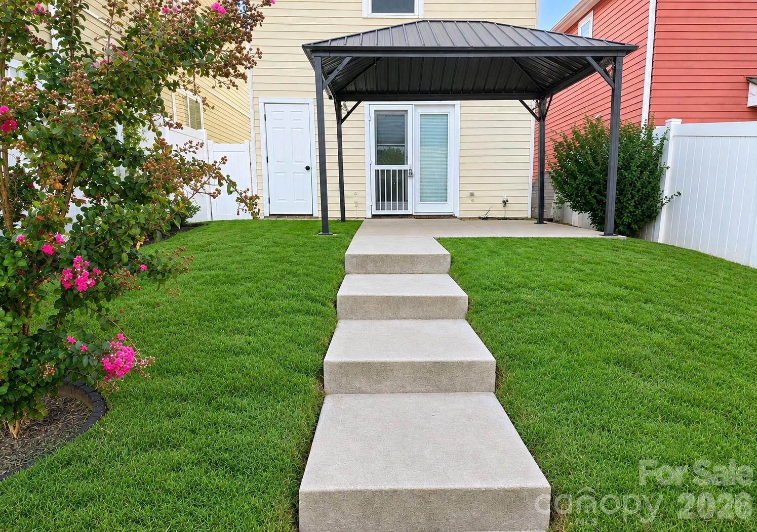15947 Rose Glenn Lane Property Photo 12