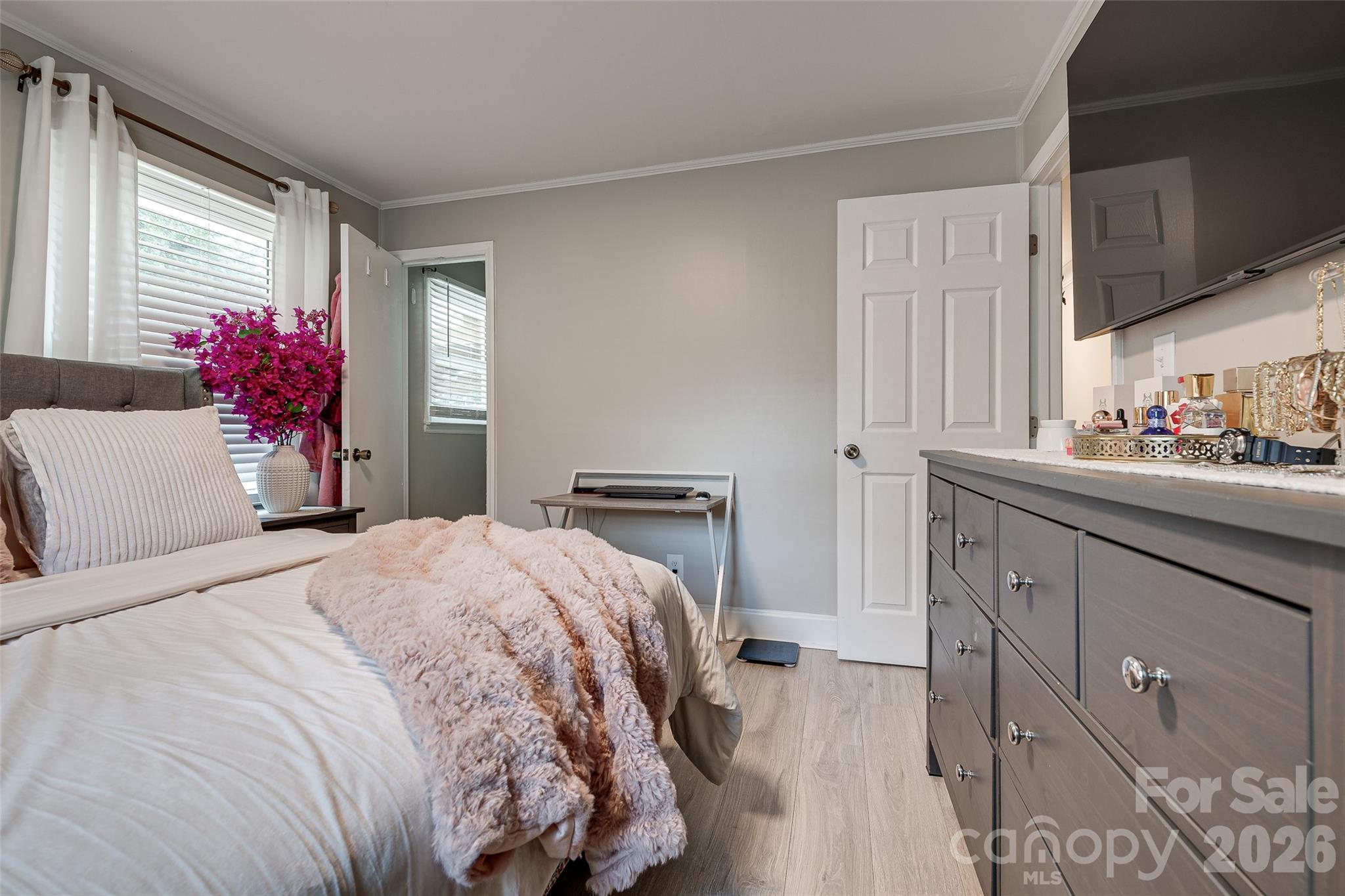 531 Stilwell Oaks Circle Property Photo 18