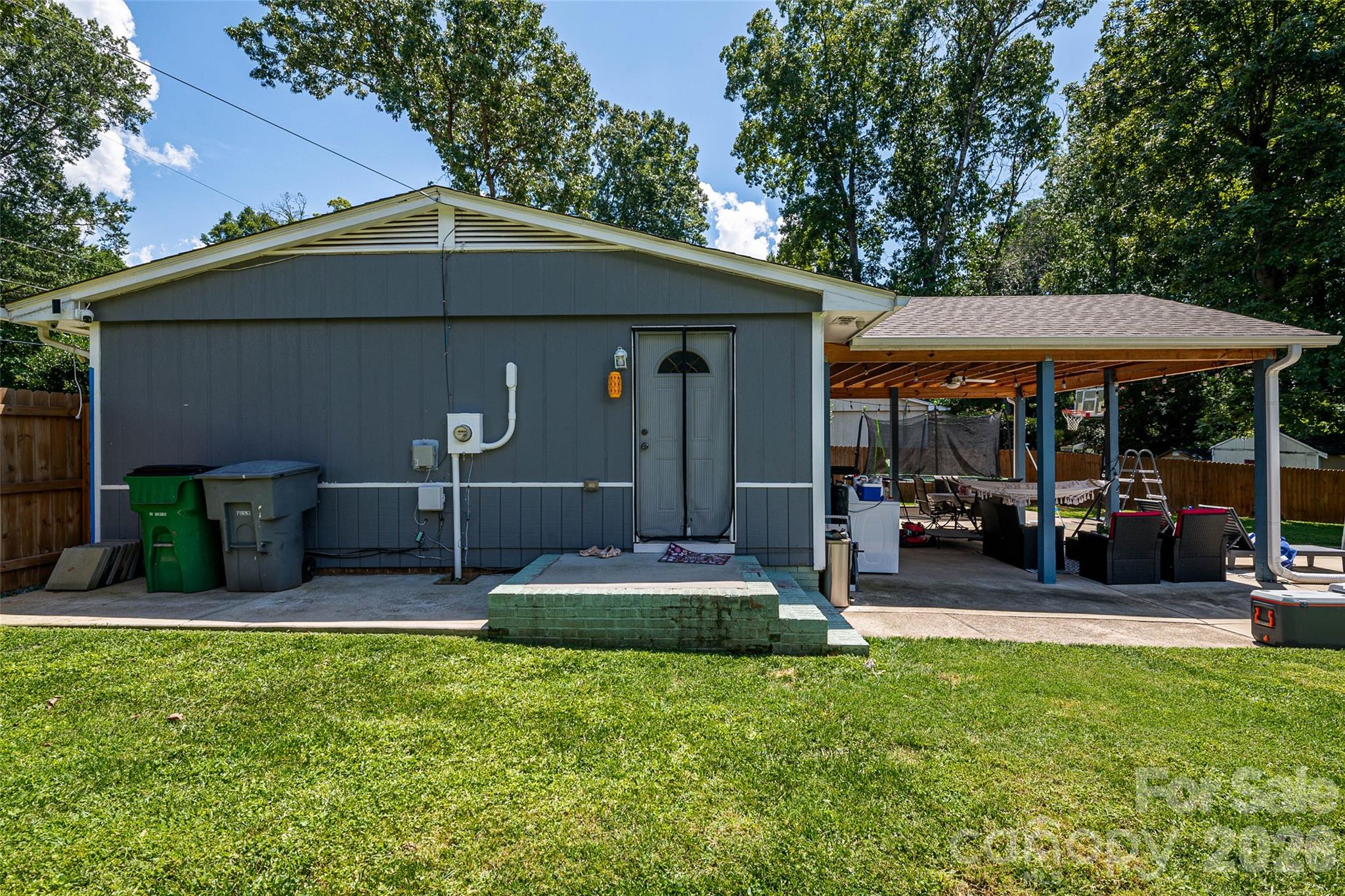 531 Stilwell Oaks Circle Property Photo 24