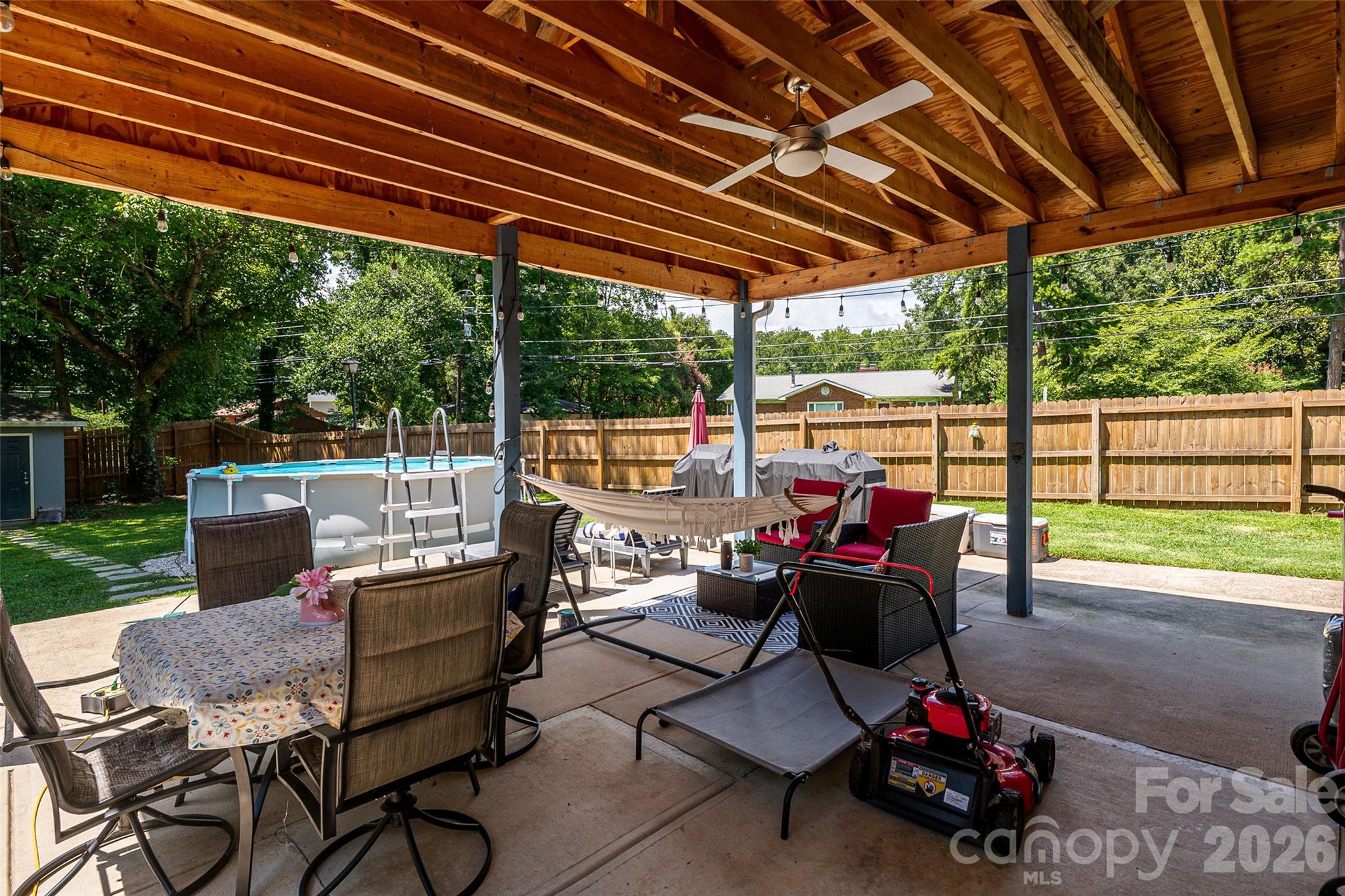 531 Stilwell Oaks Circle Property Photo 29