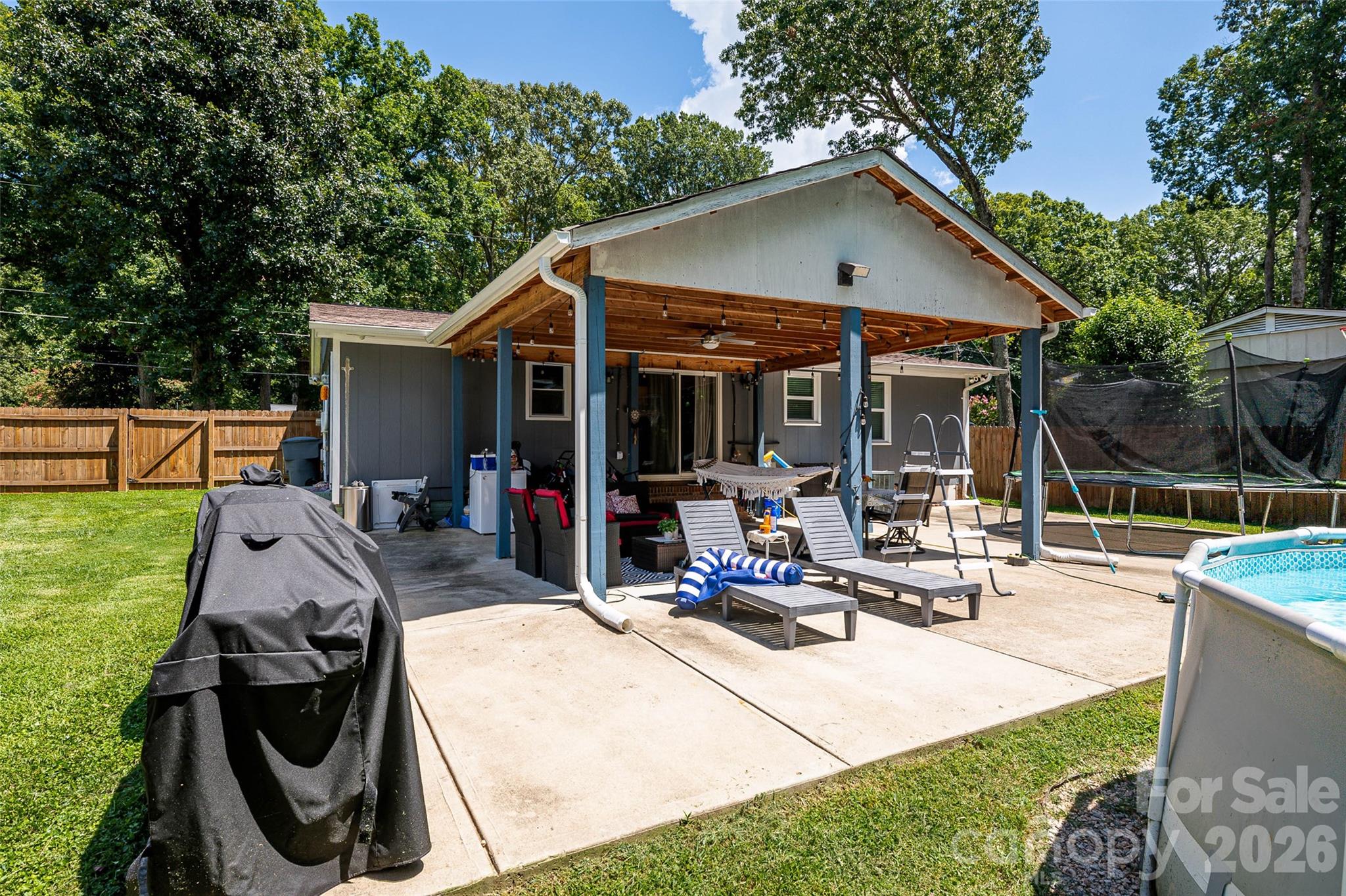 531 Stilwell Oaks Circle Property Photo 30