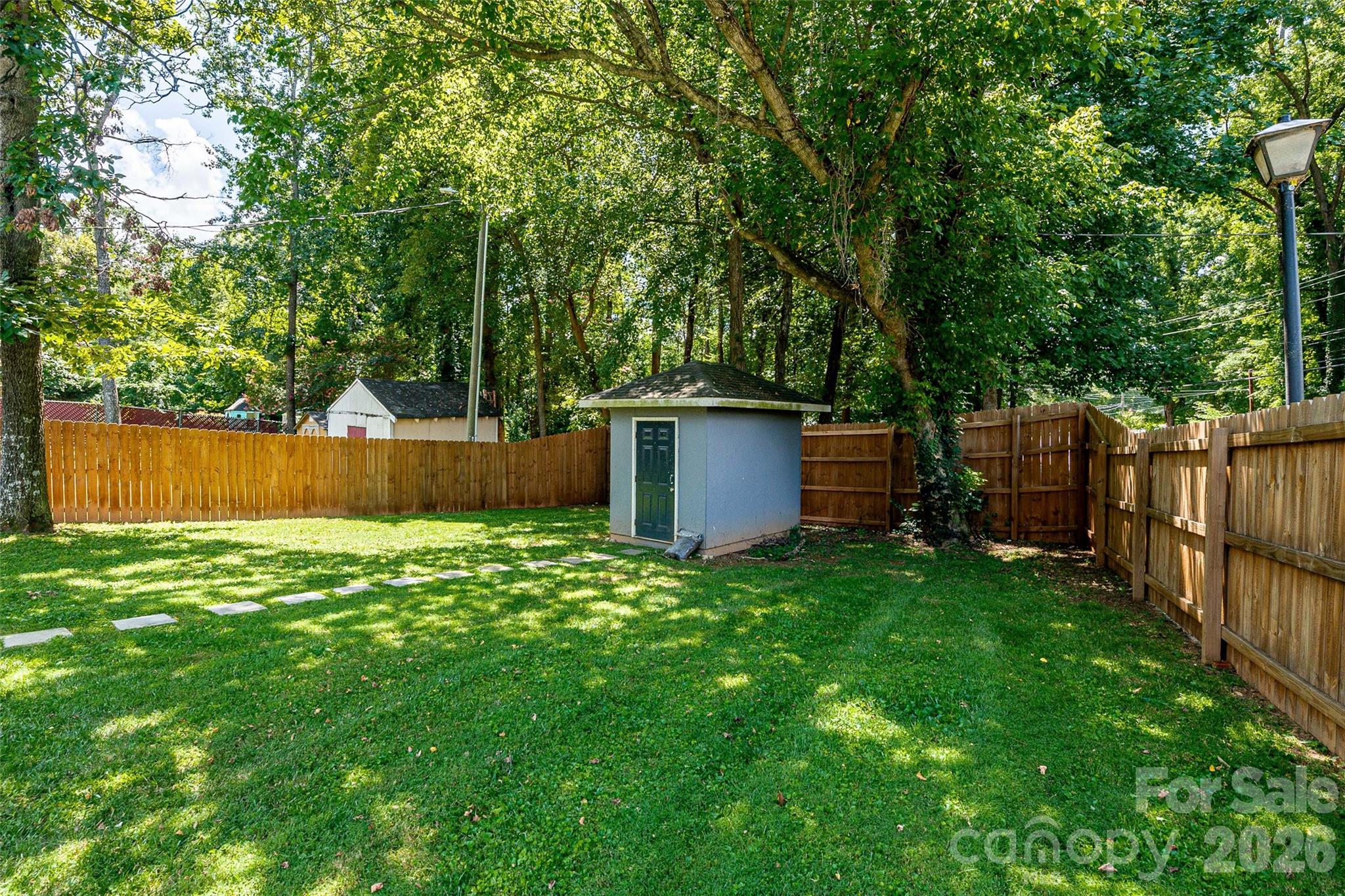 531 Stilwell Oaks Circle Property Photo 31