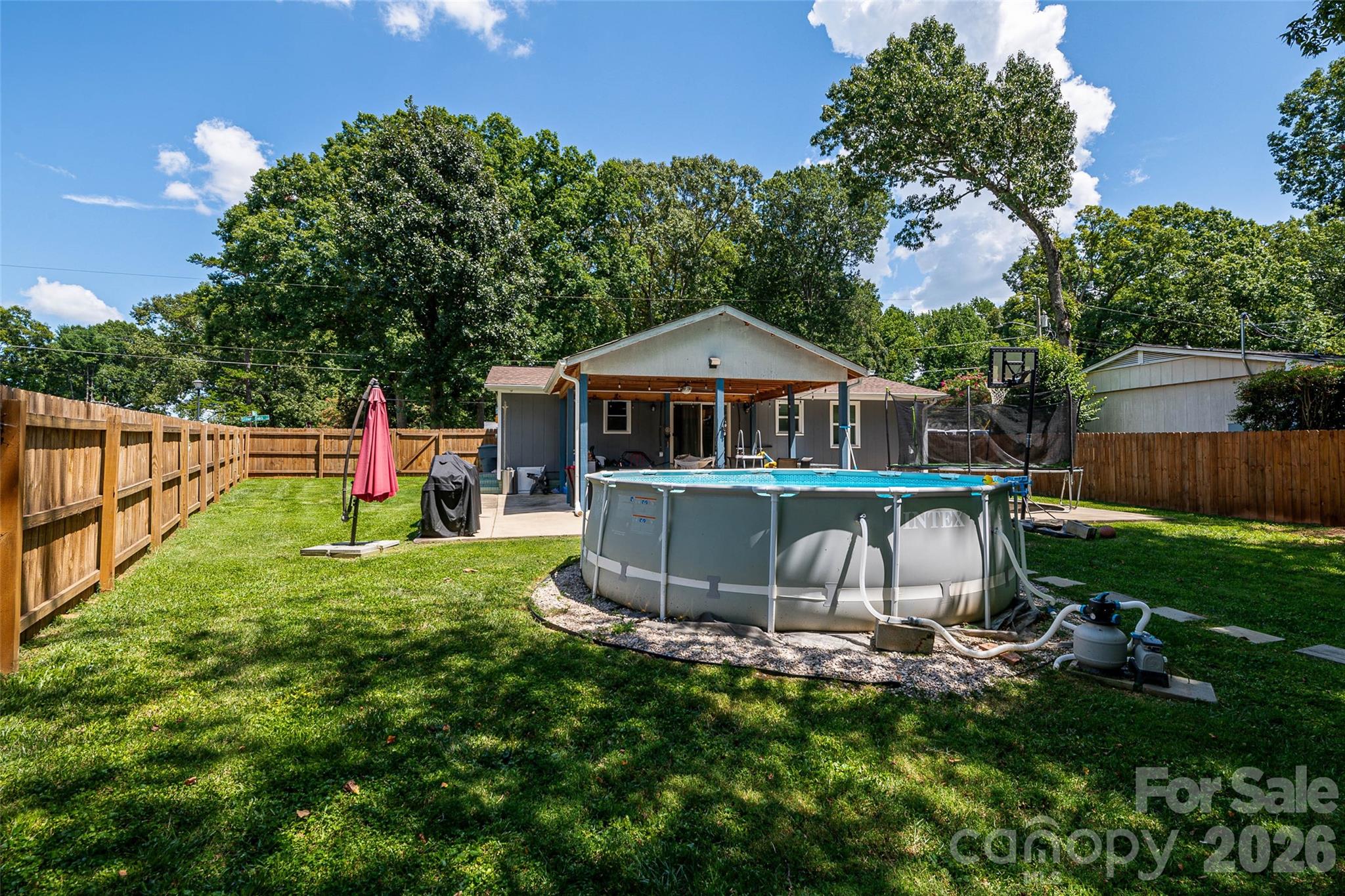 531 Stilwell Oaks Circle Property Photo 32