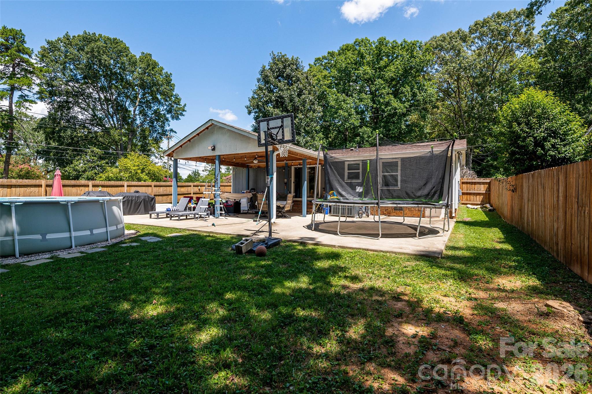 531 Stilwell Oaks Circle Property Photo 36