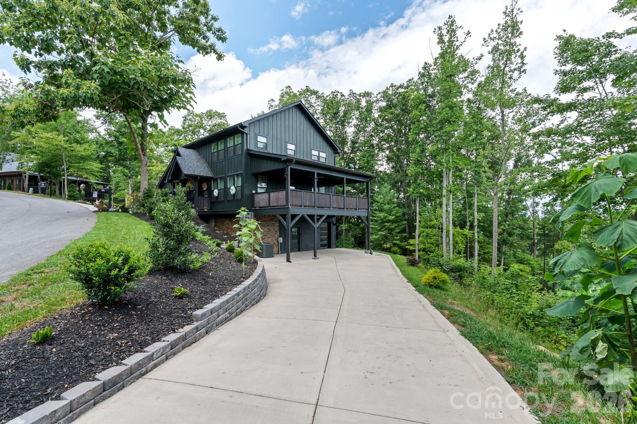 49 Timber Moss Drive Property Photo 4