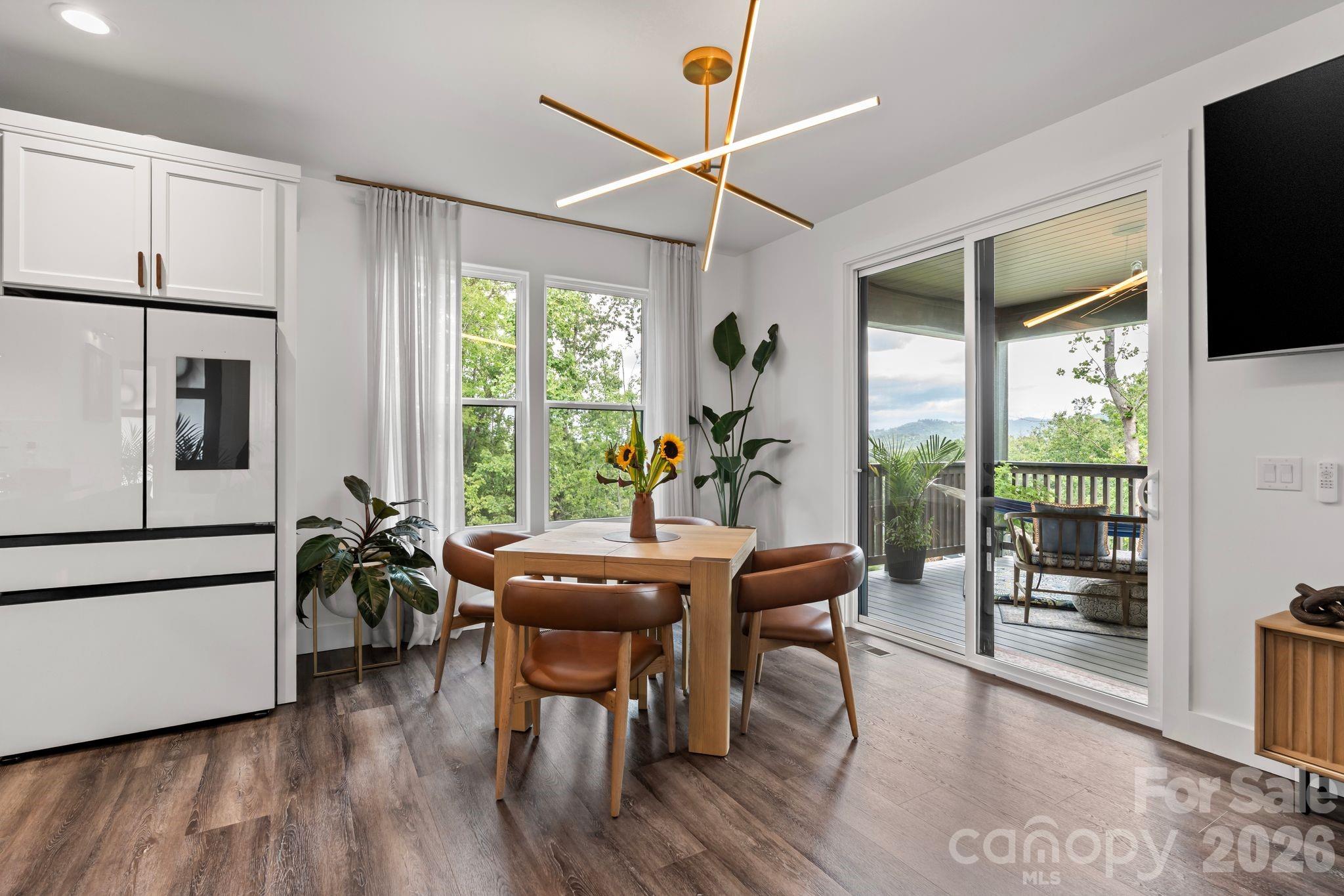 49 Timber Moss Drive Property Photo 11