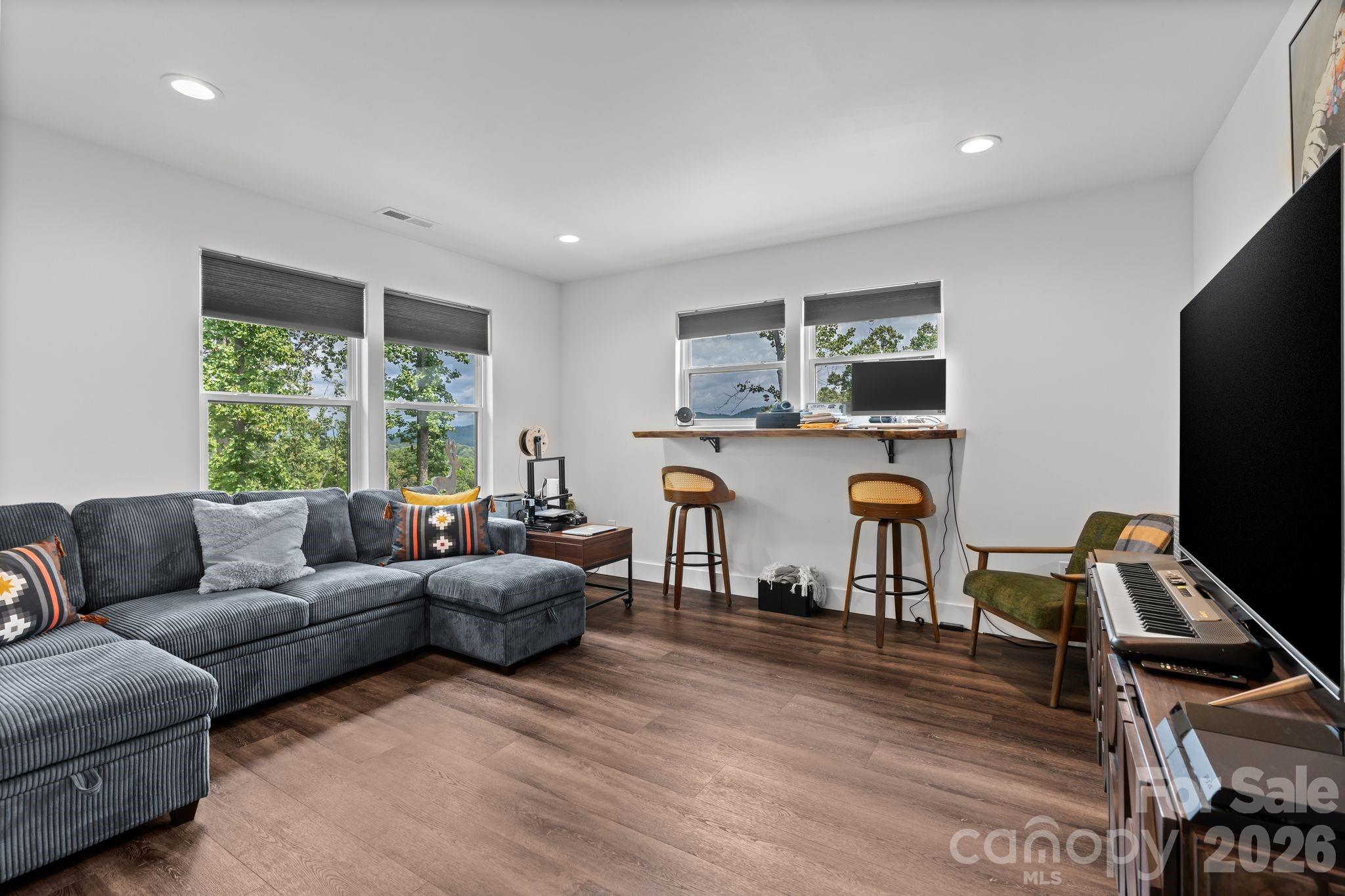 49 Timber Moss Drive Property Photo 30