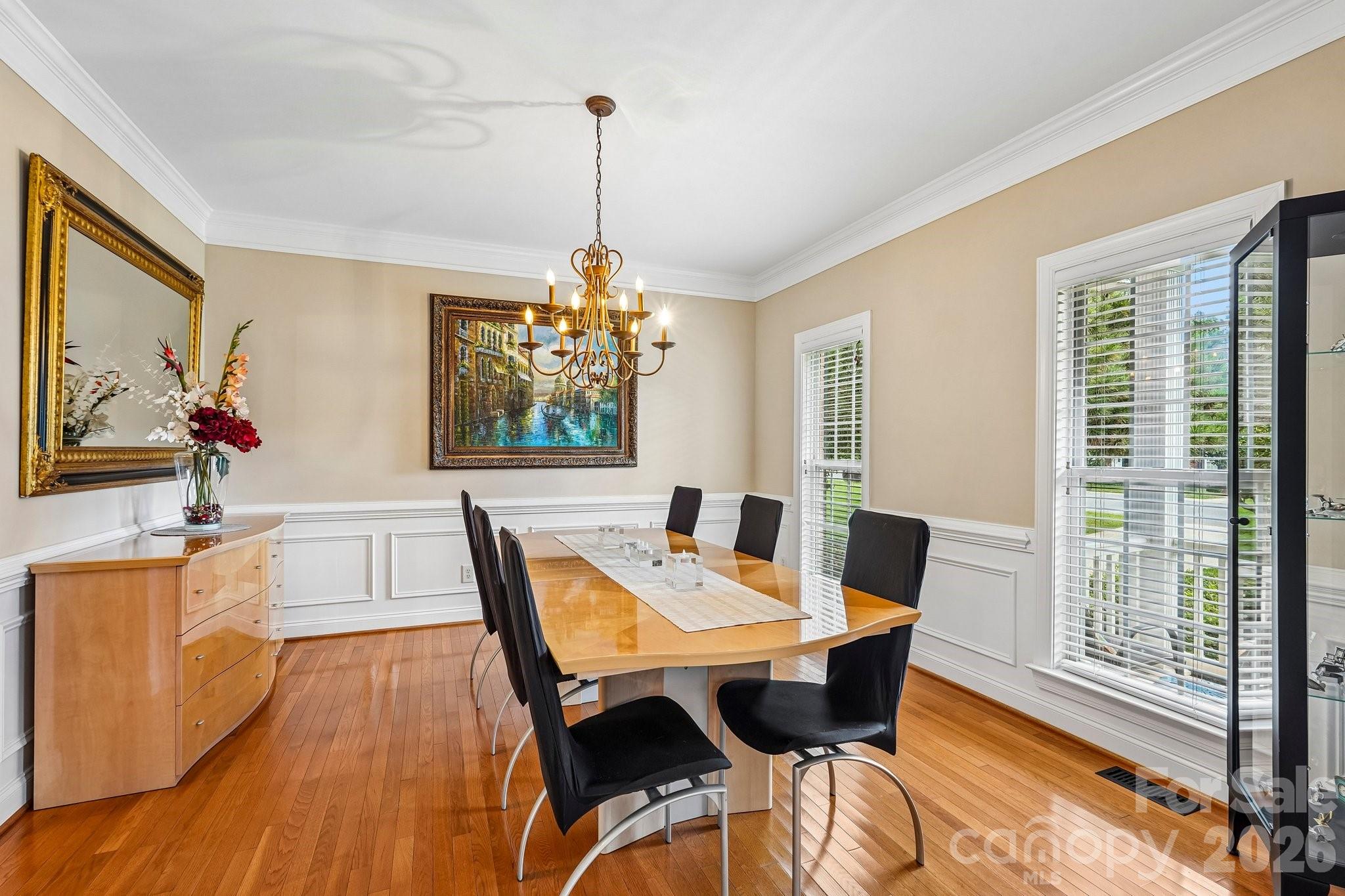 10823 Persimmon Creek Drive Property Photo 7
