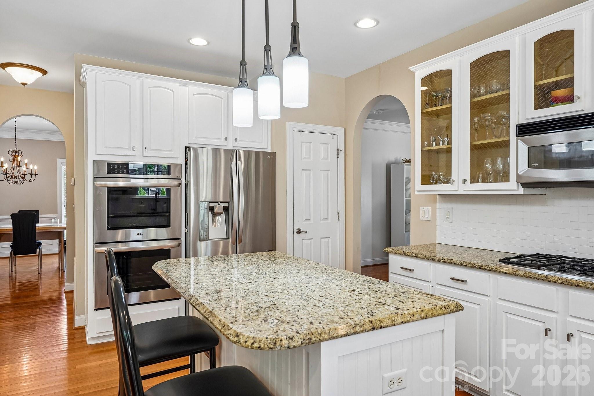 10823 Persimmon Creek Drive Property Photo 14