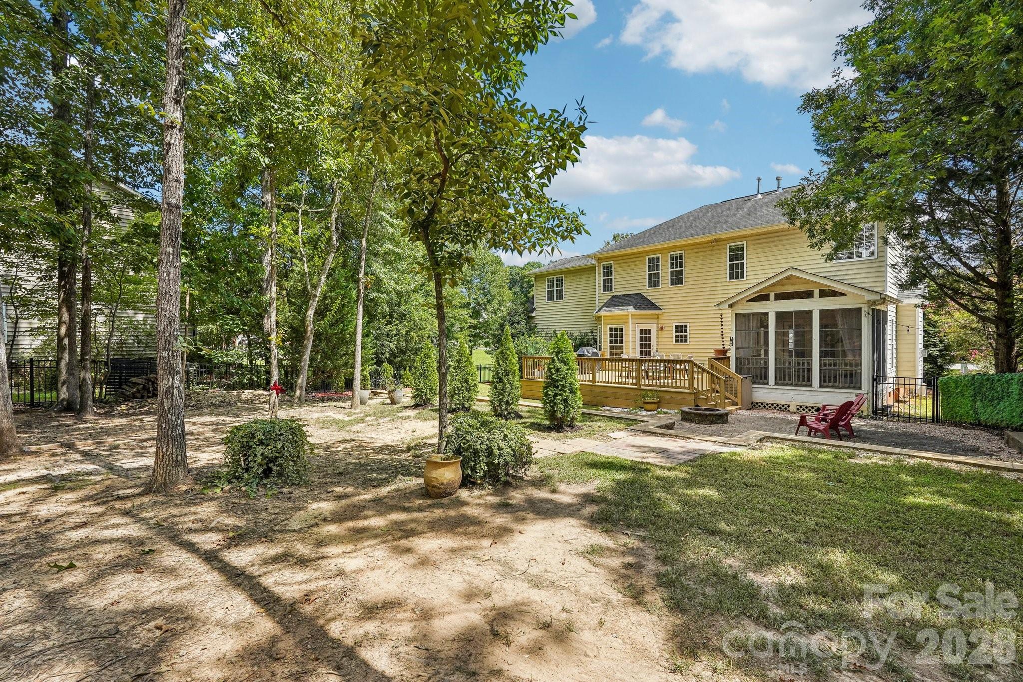 10823 Persimmon Creek Drive Property Photo 41