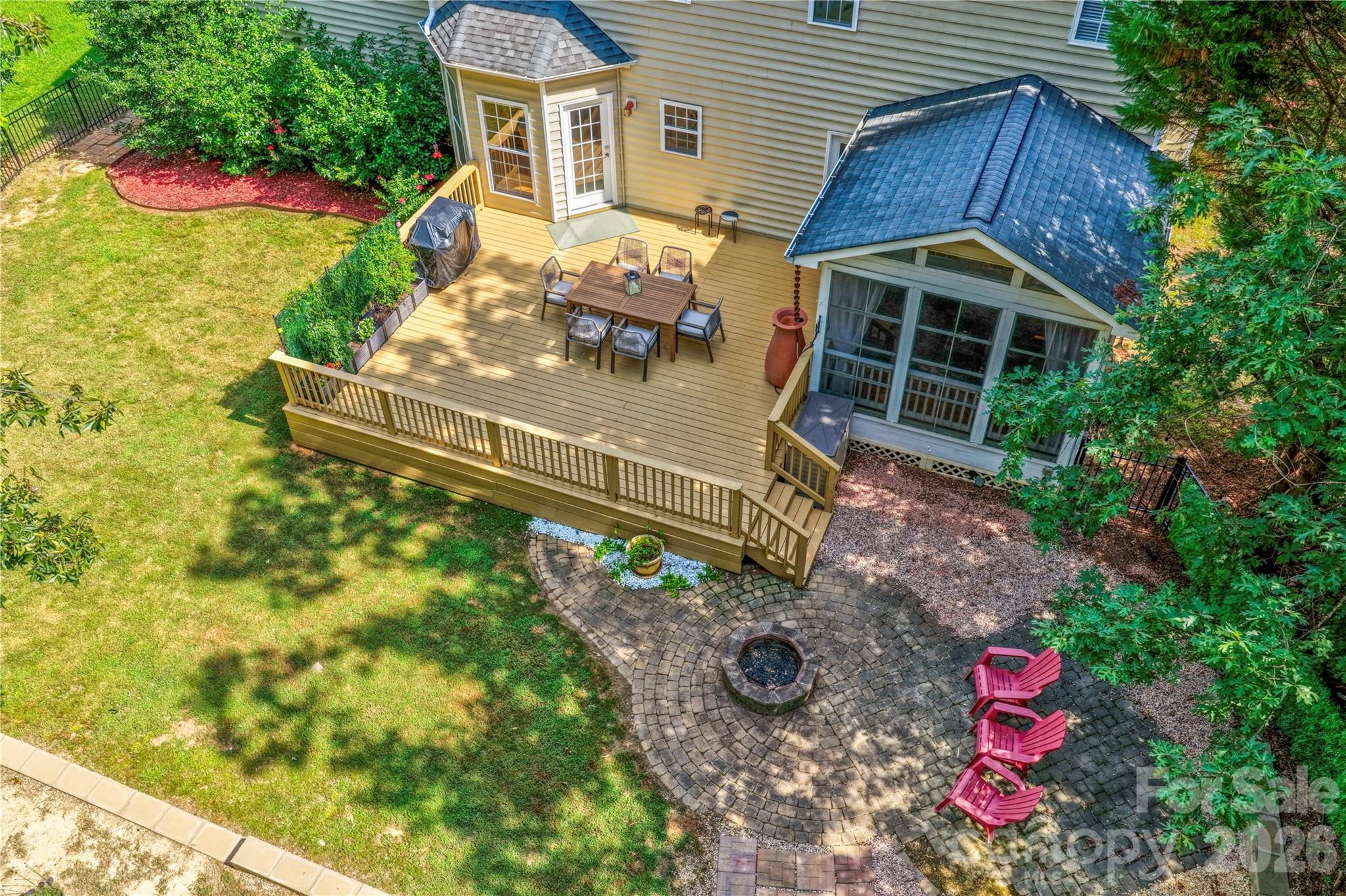 10823 Persimmon Creek Drive Property Photo 42