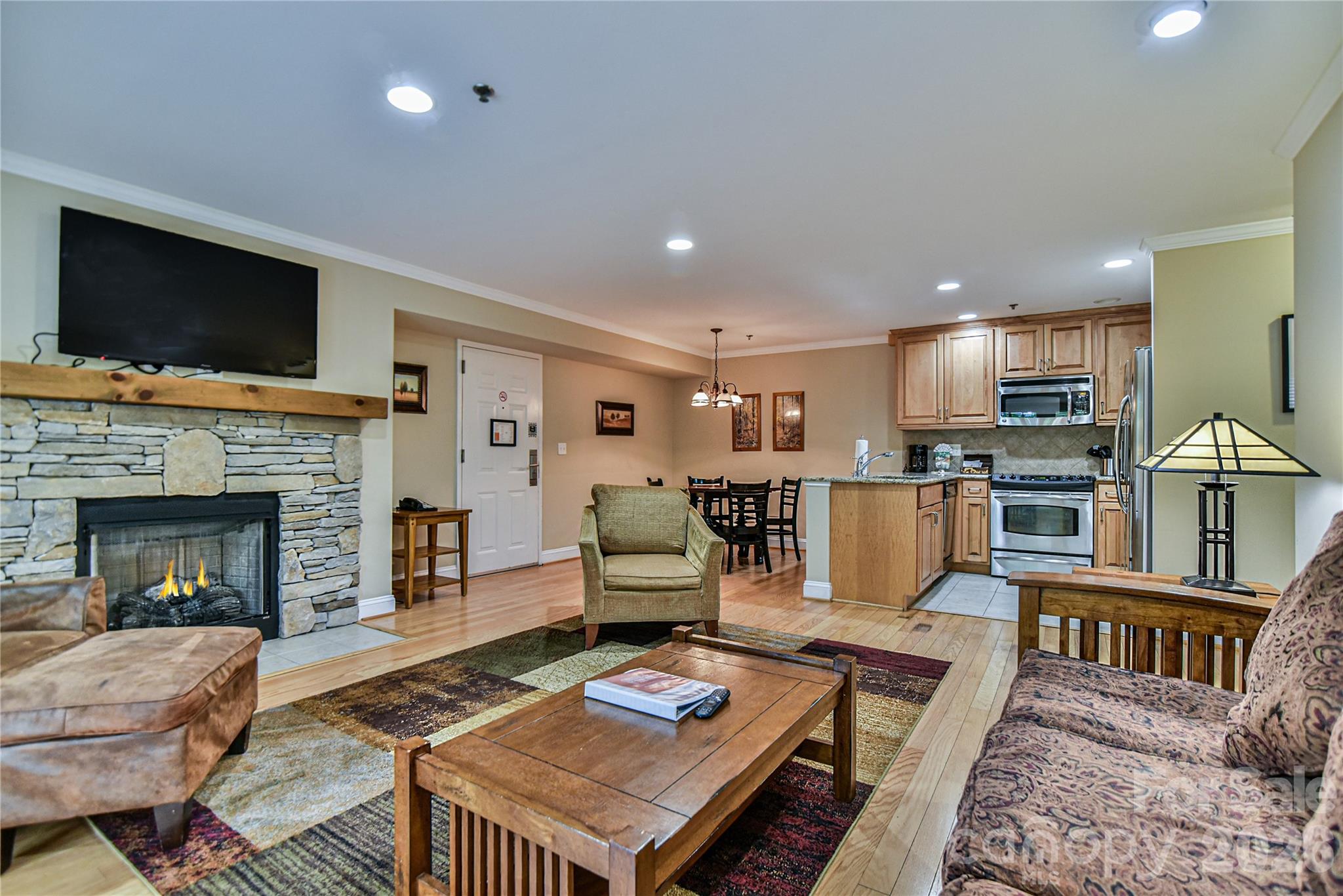 211 Bowling Park Road Property Photo 4