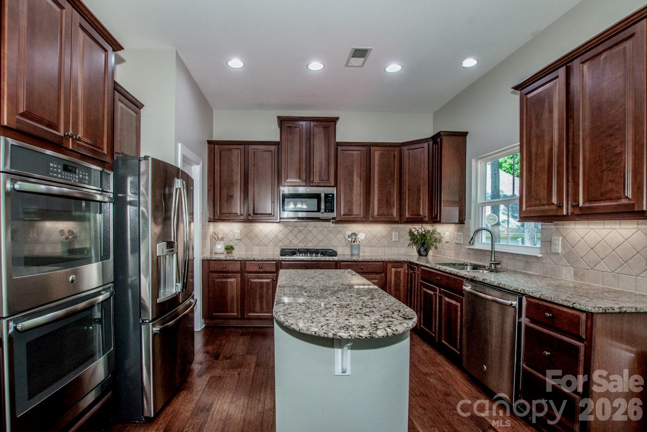 197 Chaska Loop Property Photo 14