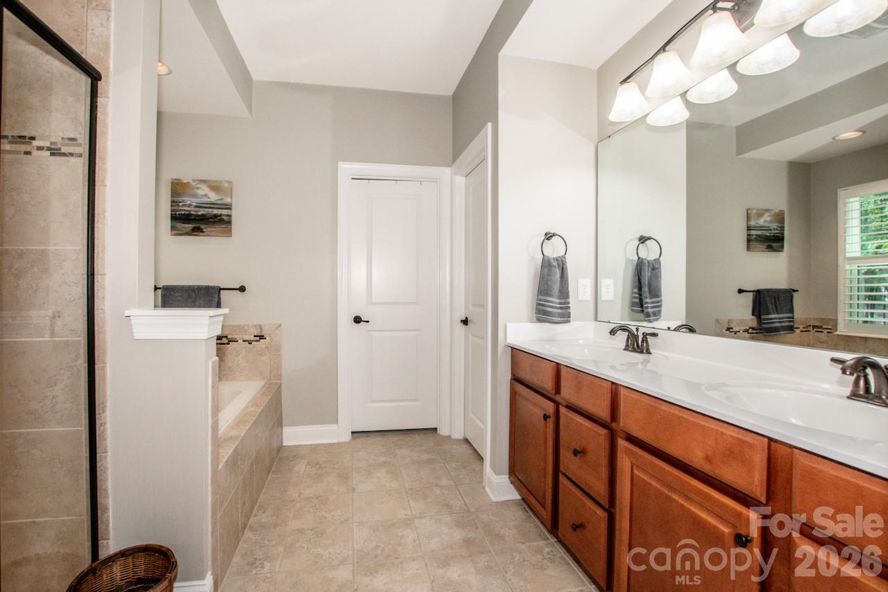 197 Chaska Loop Property Photo 29