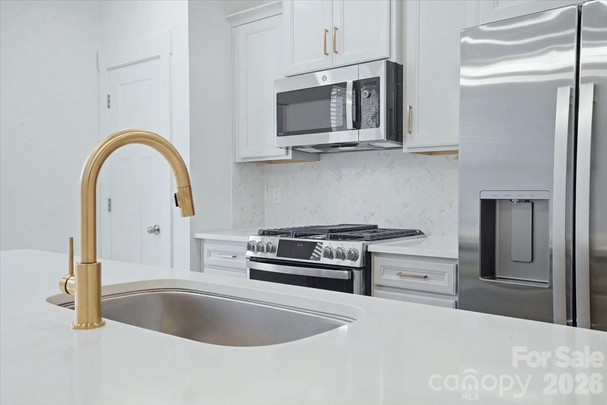 29 Oleetah Falls Way Property Photo 6
