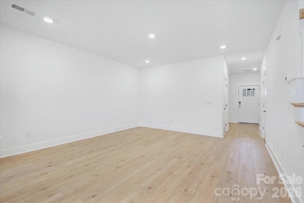29 Oleetah Falls Way Property Photo 11