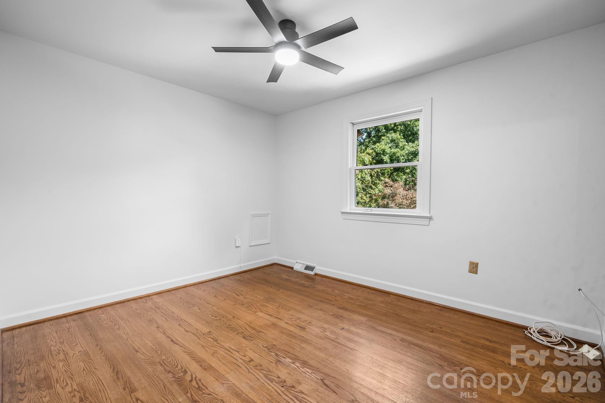 250 36th Avenue Property Photo 18