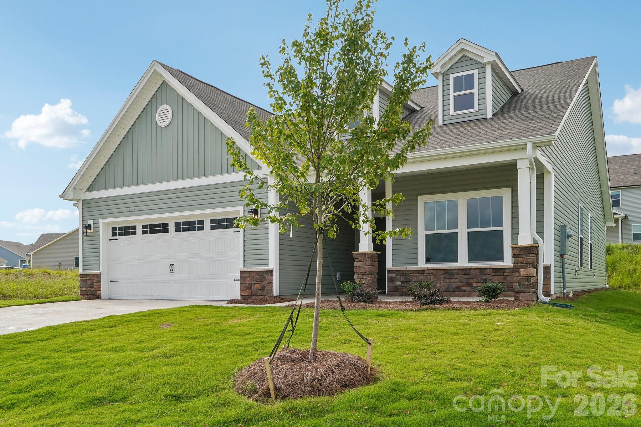 527 Gentle Bend Cove 269b Property Photo 3