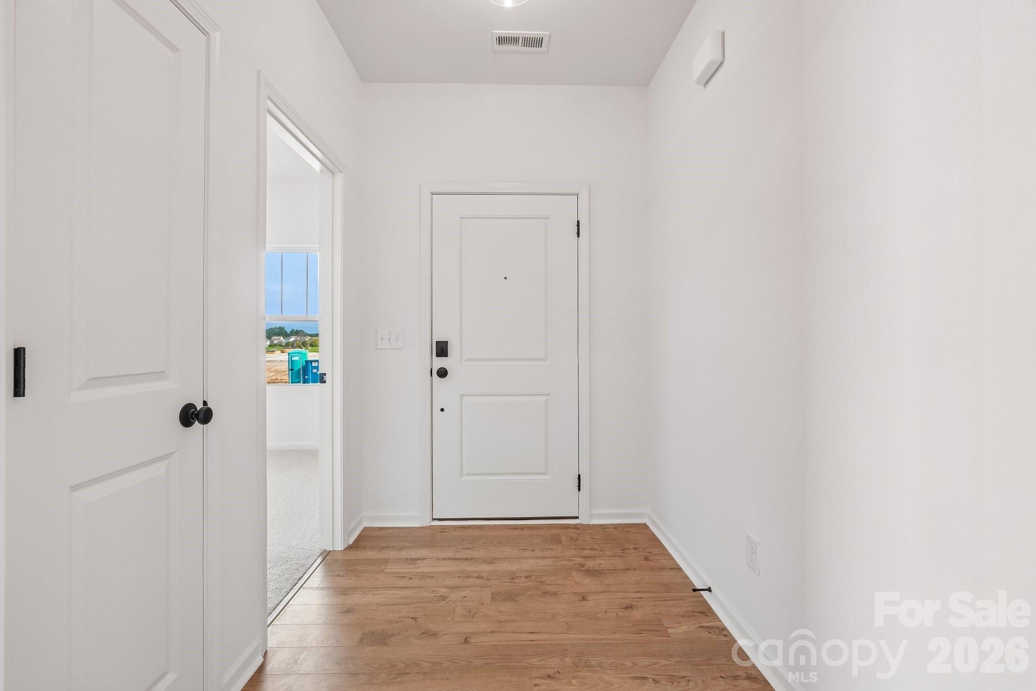 527 Gentle Bend Cove 269b Property Photo 6