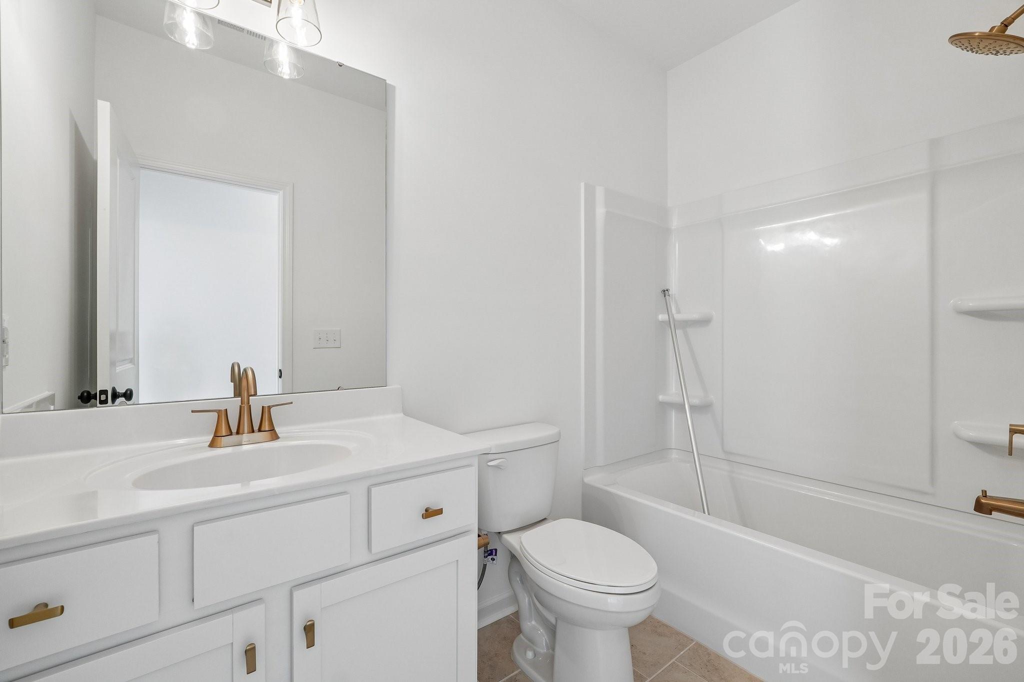 527 Gentle Bend Cove 269b Property Photo 19