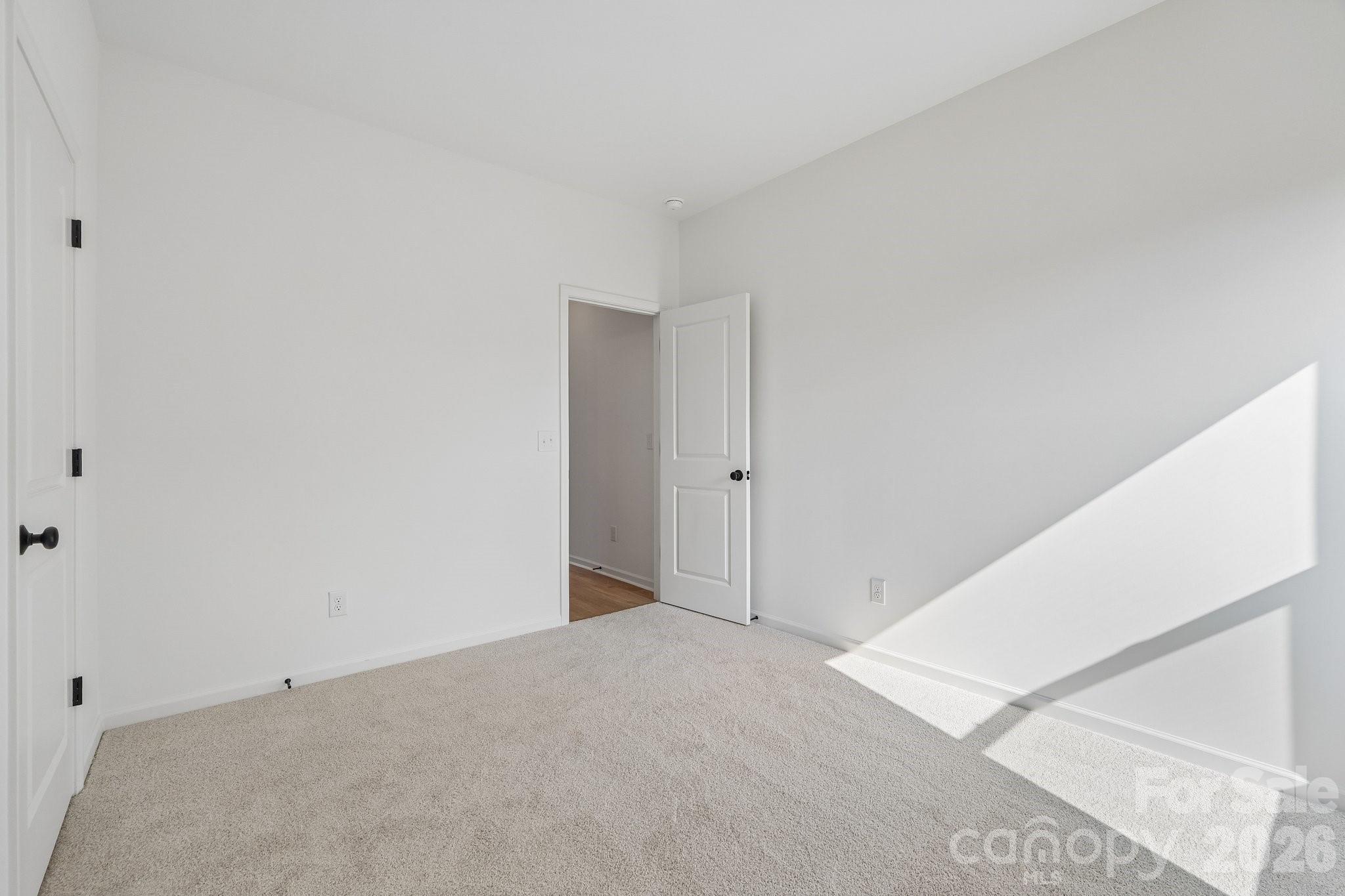 527 Gentle Bend Cove 269b Property Photo 21