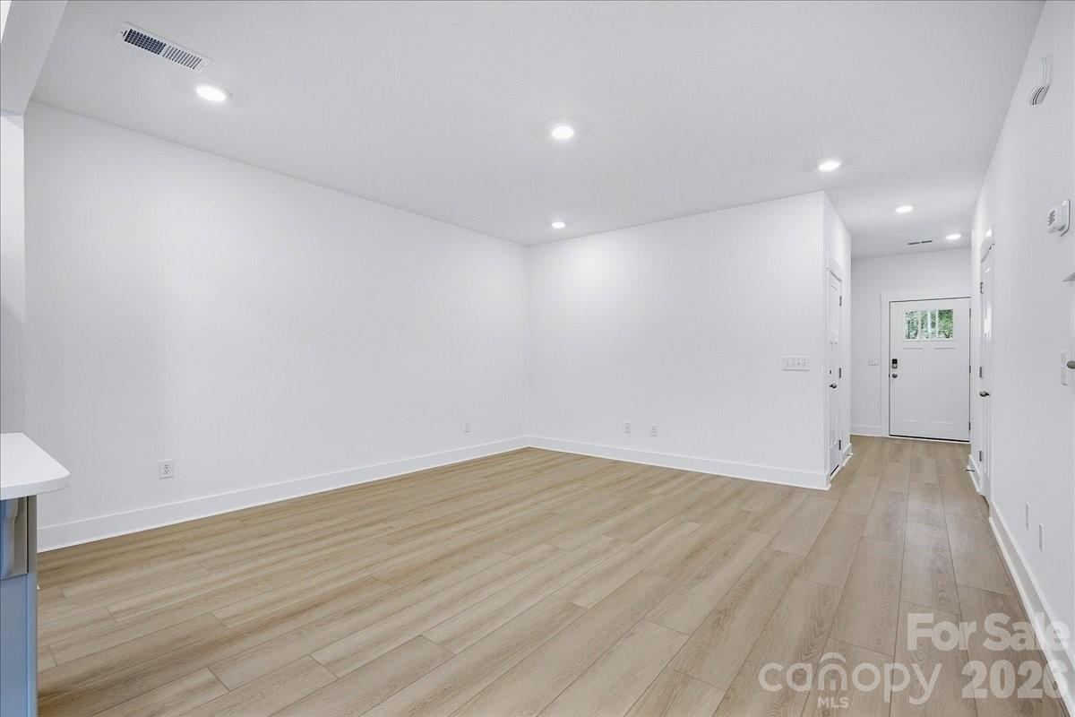 27 Oleetah Falls Way Property Photo 11