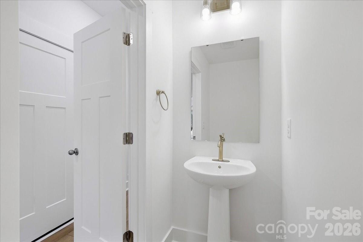 27 Oleetah Falls Way Property Photo 12