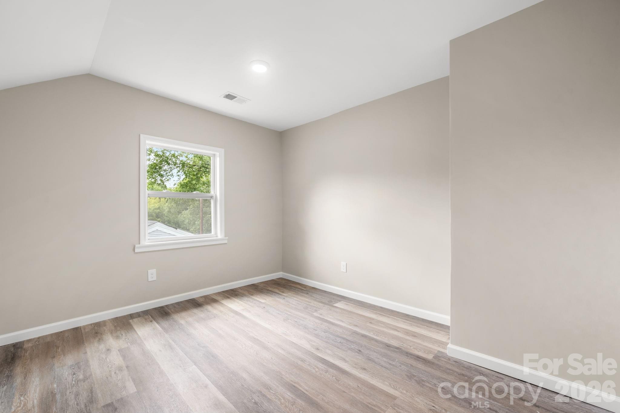 242 8th Avenue Drive Property Photo 14