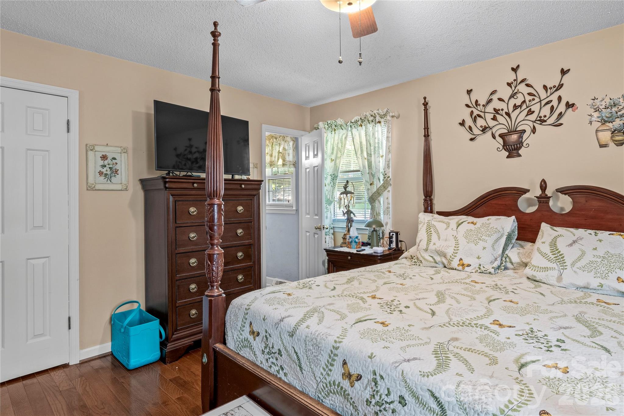 145 Stanwell Court Property Photo 20