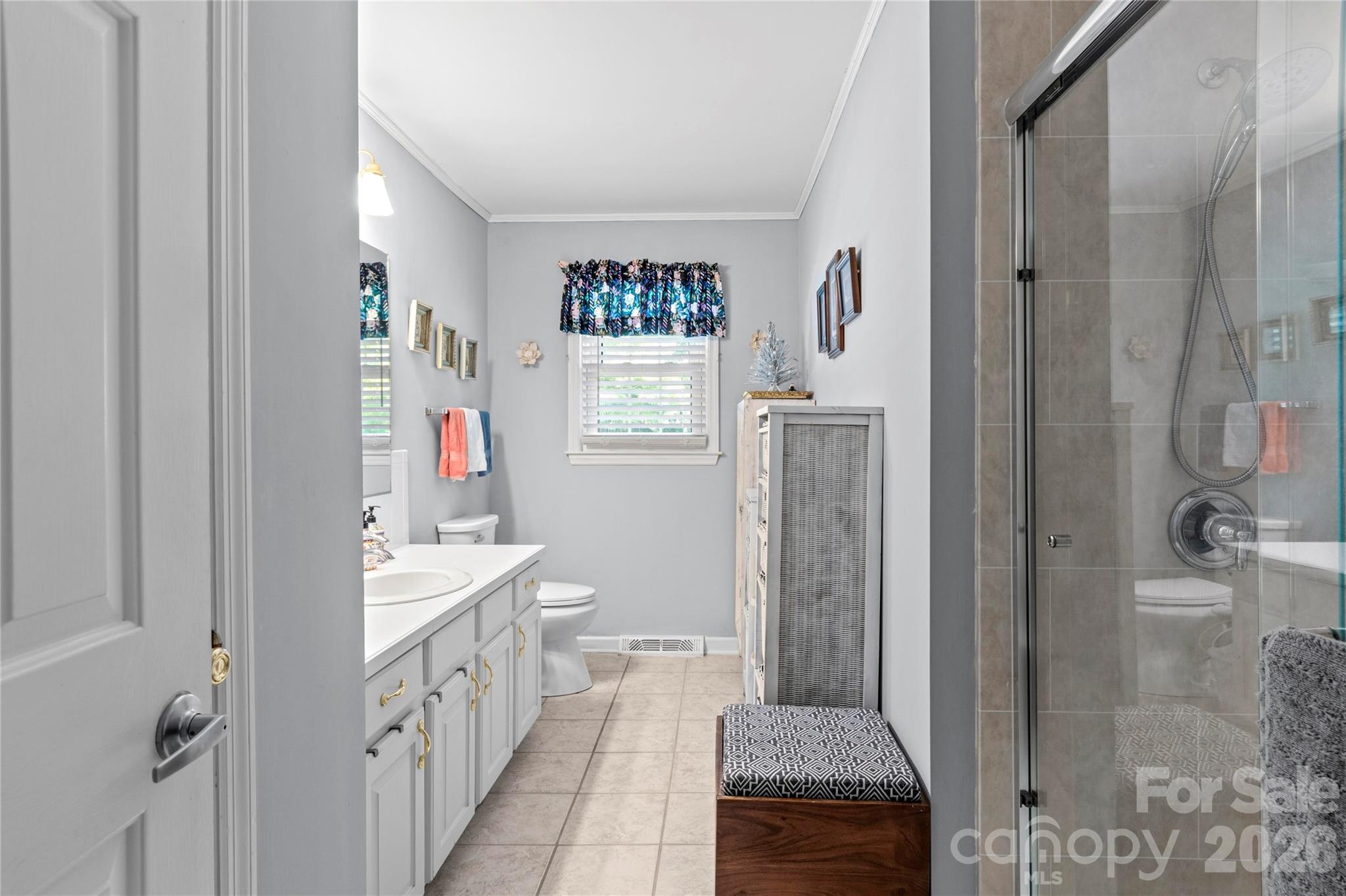 145 Stanwell Court Property Photo 27