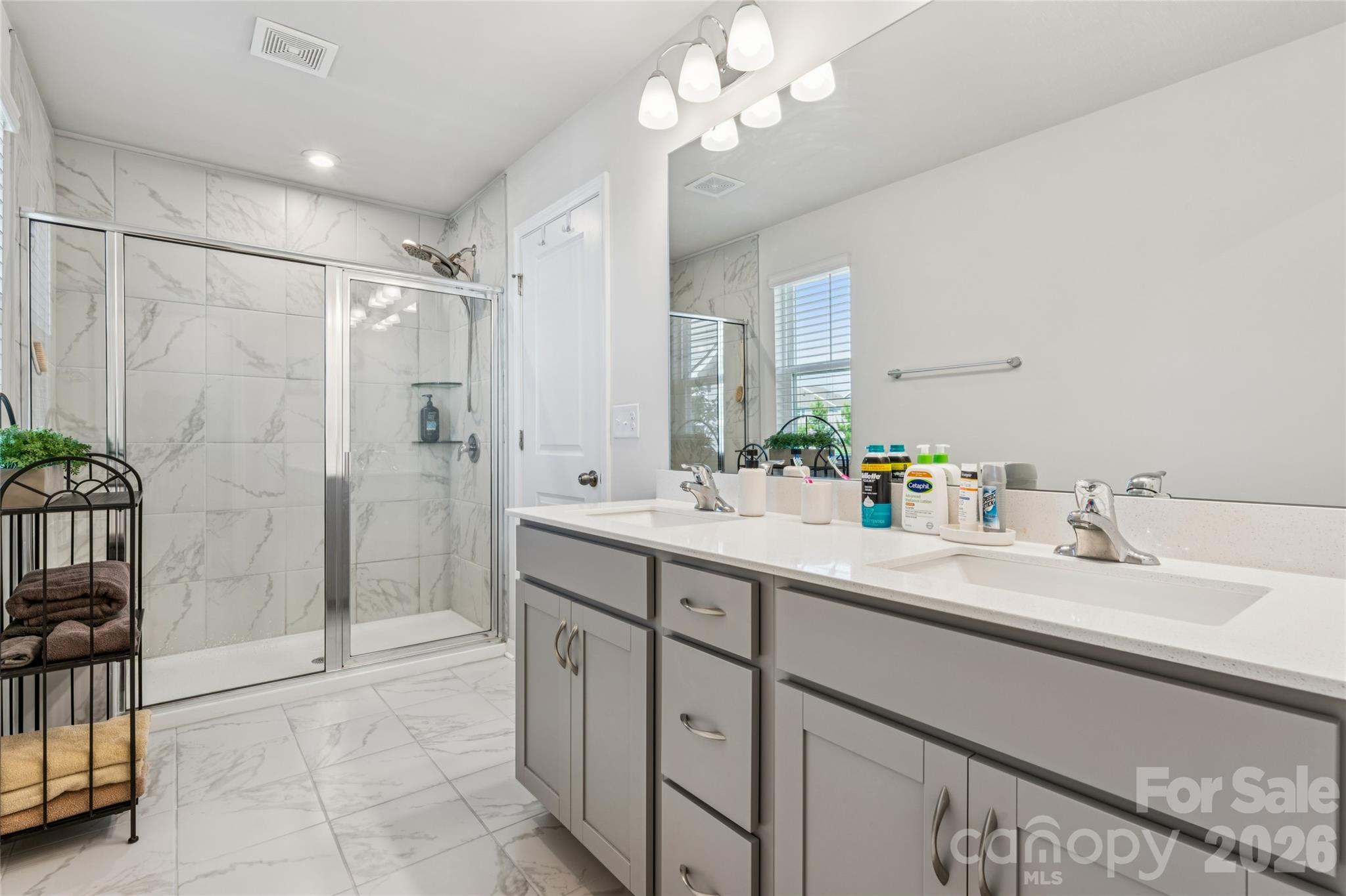 5119 Carrick Street Property Photo 4