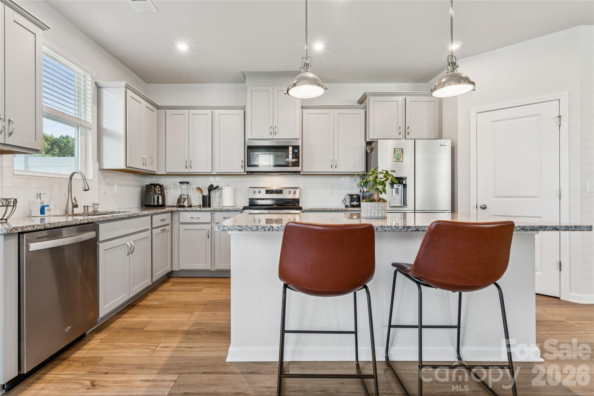 5119 Carrick Street Property Photo 5